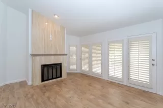 Photo #1: 2276108 Listing