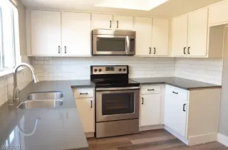 Photo #5: 2276165 Listing 