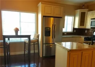 Photo #6: 2276226 Listing 