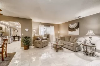 Photo #3: 2276262 Listing 