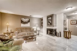 Photo #4: 2276262 Listing 