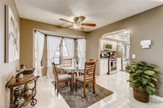 Photo #5: 2276262 Listing 