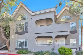 Photo #1: 2276263 Listing