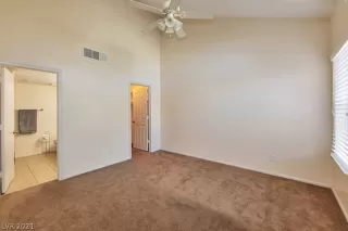 Photo #5: 2276263 Listing