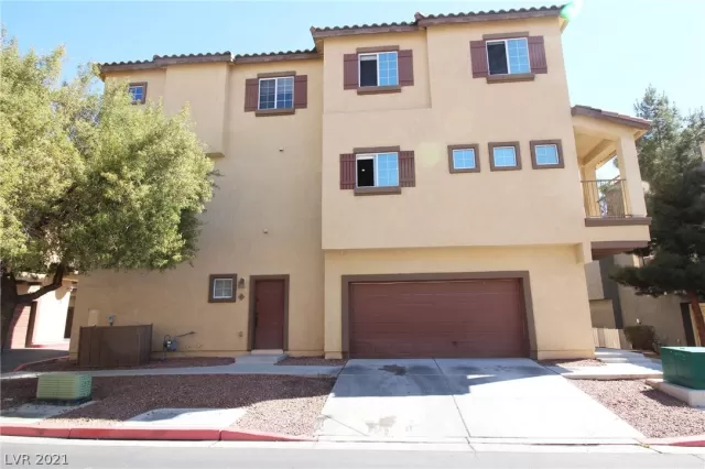 MLS: 2276270 Condo For Sale