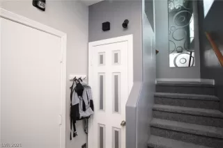 Photo #3: 2276270 Listing 