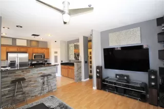 Photo #6: 2276270 Listing 