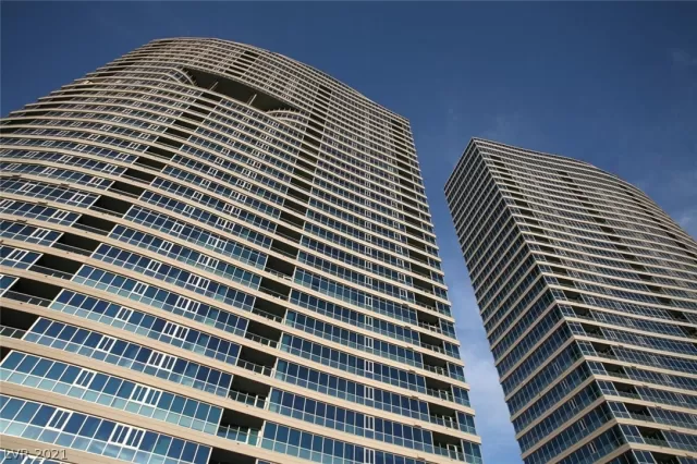 MLS: 2276293 Condo For Sale