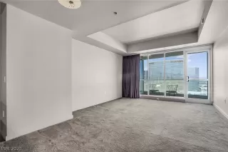 Photo #4: 2276293 Listing