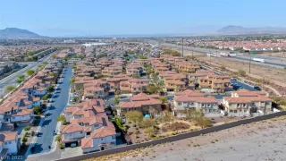 Photo #2: 2276305 Listing 