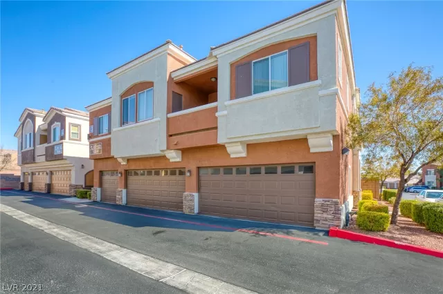 MLS: 2276316 Condo For Sale