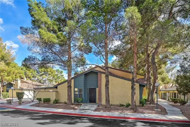 MLS: 2276339 Condo For Sale