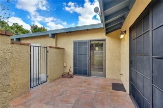 Photo #1: 2276339 Listing 