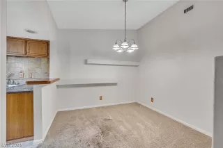 Photo #6: 2276339 Listing 