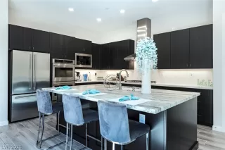 Photo #2: 2276355 Listing 