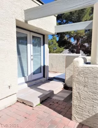 Photo #1: 2276378 Listing 