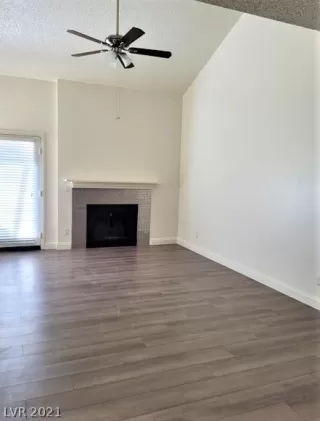 Photo #2: 2276378 Listing 