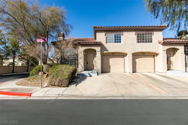 MLS: 2276390 Condo For Sale