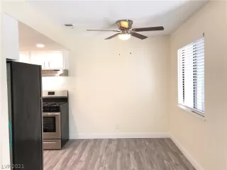 Photo #5: 2276507 Listing 