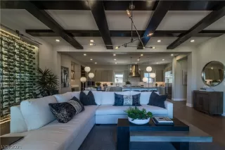 Photo #1: 2276526 Listing