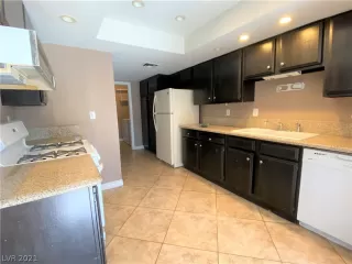 Photo #6: 2276527 Listing 