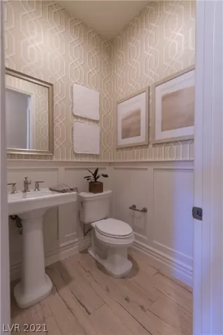 Photo #3: 2276532 Listing