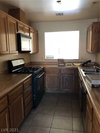 Photo #4: 2276548 Listing 