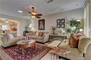 Photo #3: 2276554 Listing