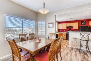 Photo #4: 2276560 Listing