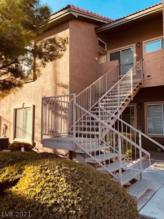 MLS: 2276567 Condo For Sale