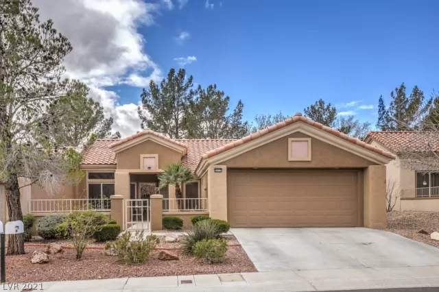 MLS: 2276603 Condo For Sale
