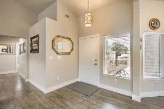 Photo #5: 2276603 Listing 