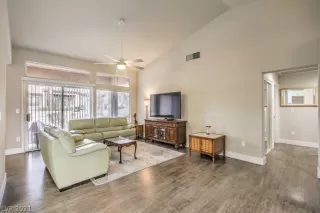 Photo #6: 2276603 Listing 