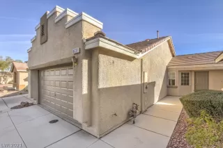 Photo #2: 2276612 Listing