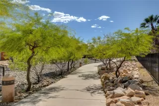 Photo #3: 2276629 Listing 