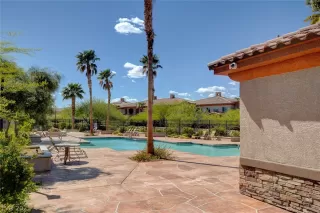 Photo #5: 2276629 Listing 