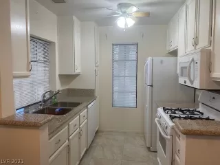 Photo #1: 2276639 Listing