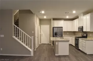 Photo #6: 2276654 Listing 