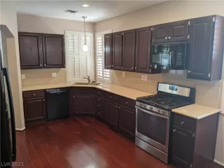 Photo #3: 2276696 Listing 