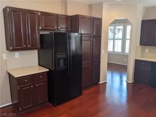 Photo #4: 2276696 Listing 