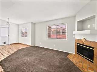 Photo #6: 2276710 Listing