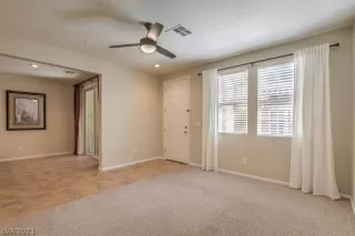 Photo #6: 2276726 Listing