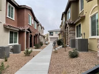 Photo #5: 2276735 Listing 