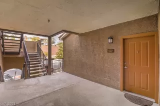 Photo #4: 2276751 Listing