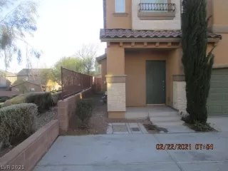 Photo #1: 2276766 Listing 