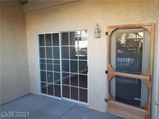 Photo #2: 2276816 Listing