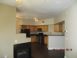 Photo #3: 2276819 Listing 