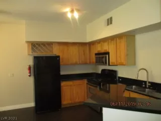 Photo #4: 2276819 Listing 