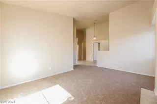 Photo #6: 2276847 Listing