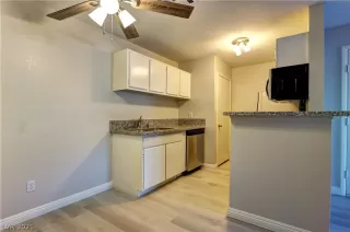 Photo #6: 2276860 Listing 
